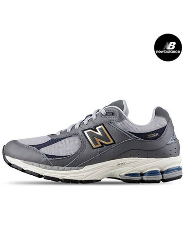 2002R Low Top Sneakers Castlerock - NEW BALANCE - BALAAN 1