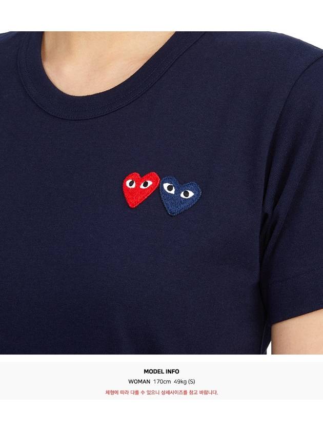 Women's Double Heart Wappen Short Sleeve T-Shirt P1 T225 2 Navy - COMME DES GARCONS PLAY - BALAAN 7