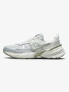 V2K Run W Photon Dust Light Silver Summit White AMI Army Bone FD0736 006 - NIKE - BALAAN 2