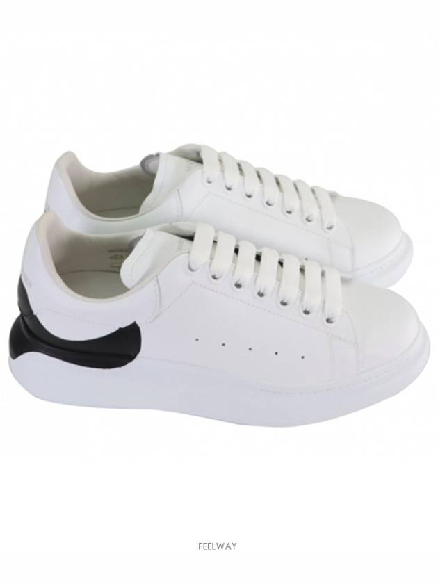 Men's Black Painting Oversole Low Top Sneakers White - ALEXANDER MCQUEEN - BALAAN 2