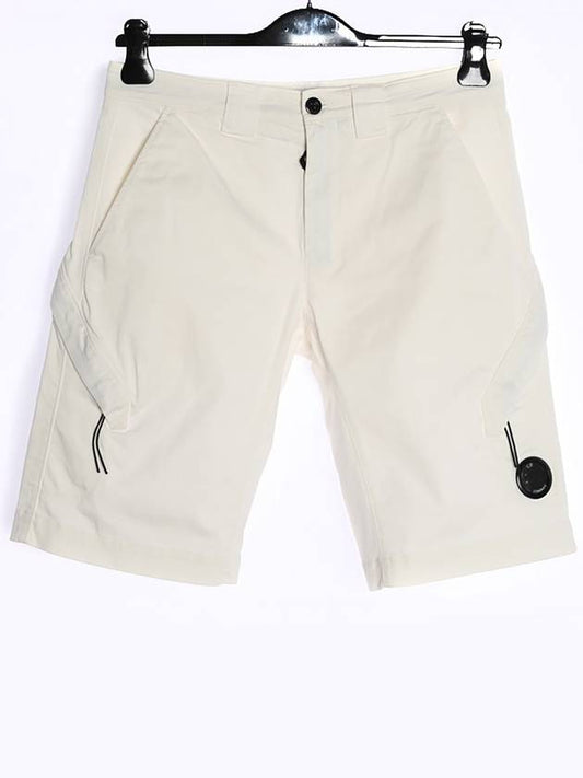 Men's Lens Wappen Bermuda Shorts White - CP COMPANY - BALAAN.