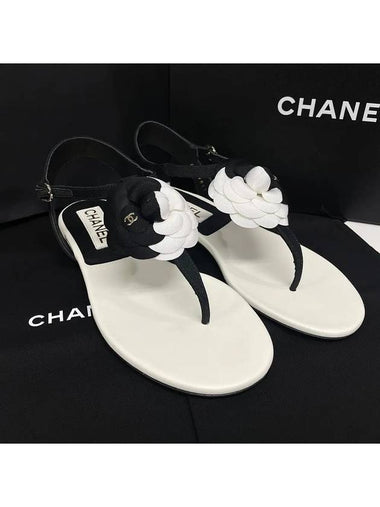 Camellia flip flops women s flop sandals white black two tone G39057 - CHANEL - BALAAN 1