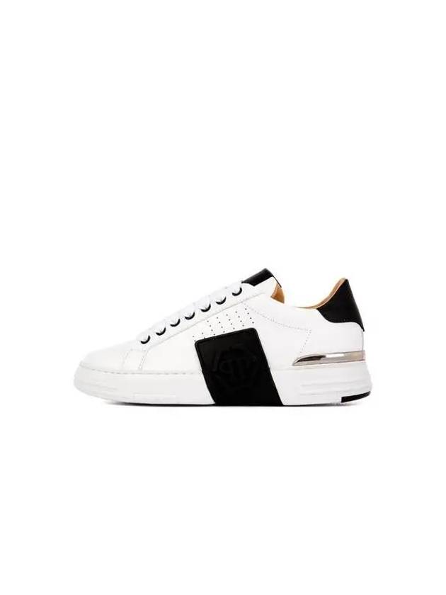 Women's Side Punching Hexagon Sneakers White 270219 - PHILIPP PLEIN - BALAAN 1