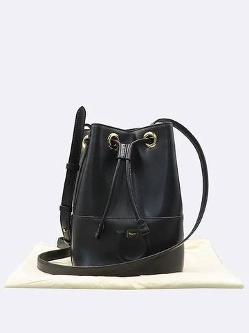 Ferragamo 21 H484 Black Leather Gancini Gold Bucket Shoulder Bag - SALVATORE FERRAGAMO - BALAAN 1