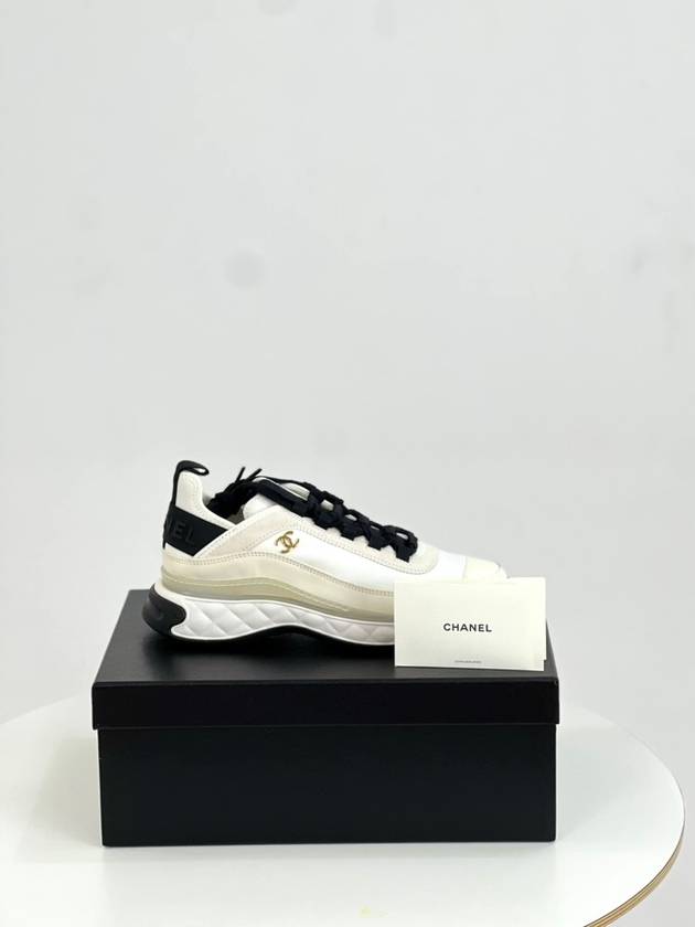 Mixed Fibers Velvet Calfskin Low Top Sneakers Ivory - CHANEL - BALAAN 3