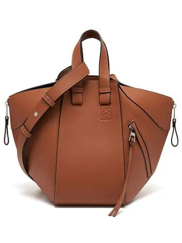 Bag 387 30 S35 2530 Anagram Hemock Small Women s Tote - LOEWE - BALAAN 1