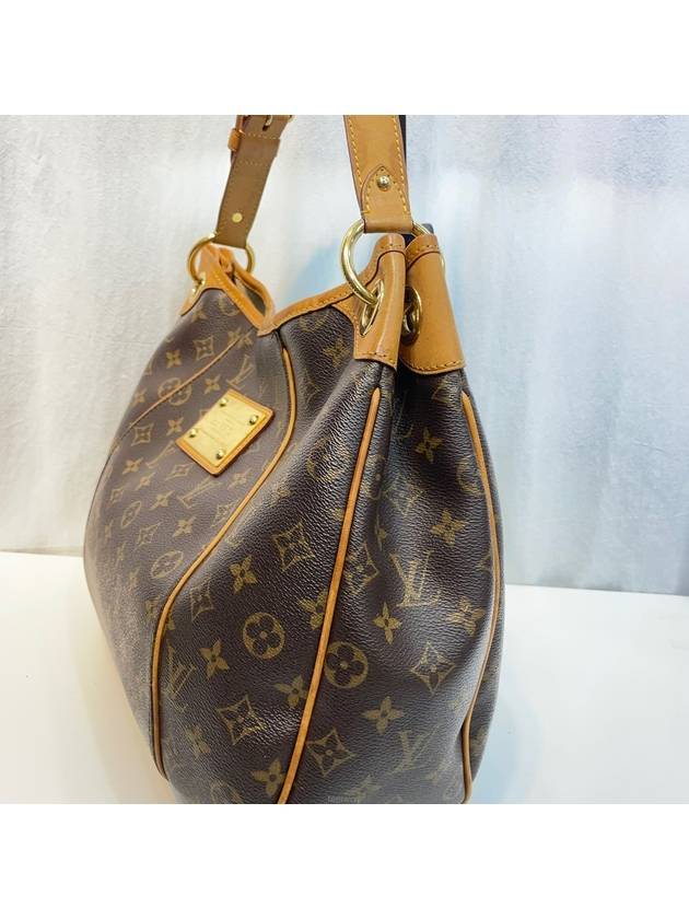 Monogram Galliera PM shoulder bag - LOUIS VUITTON - BALAAN 3