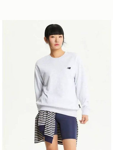 NBNCE41013 UNI ESS Classic Sweatshirt LGRAY - NEW BALANCE - BALAAN 1