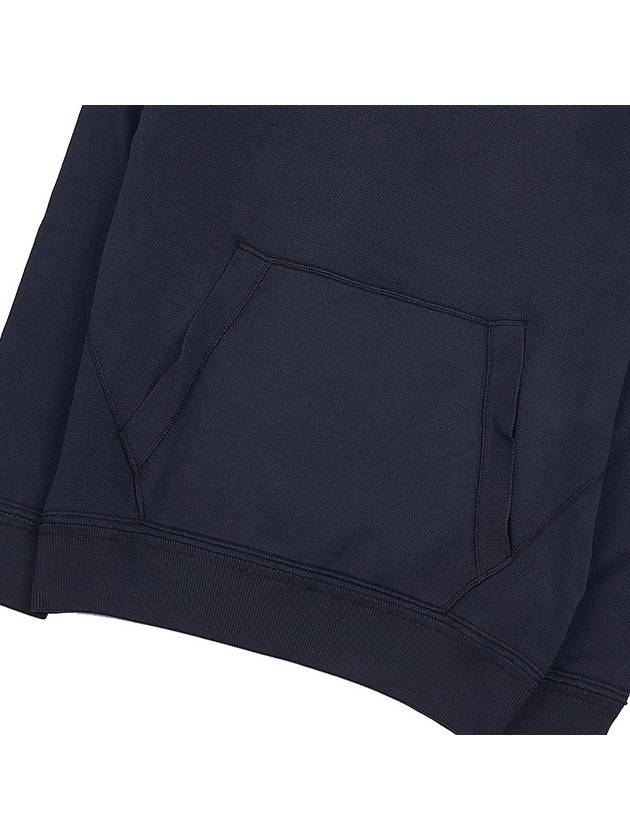 Men's Lens Wappen Pocket Crew Neck Sweatshirt Navy - CP COMPANY - BALAAN 8