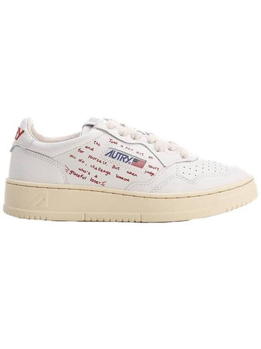 Women's Medalist Wrinkle Low Top Sneakers White - AUTRY - BALAAN 1