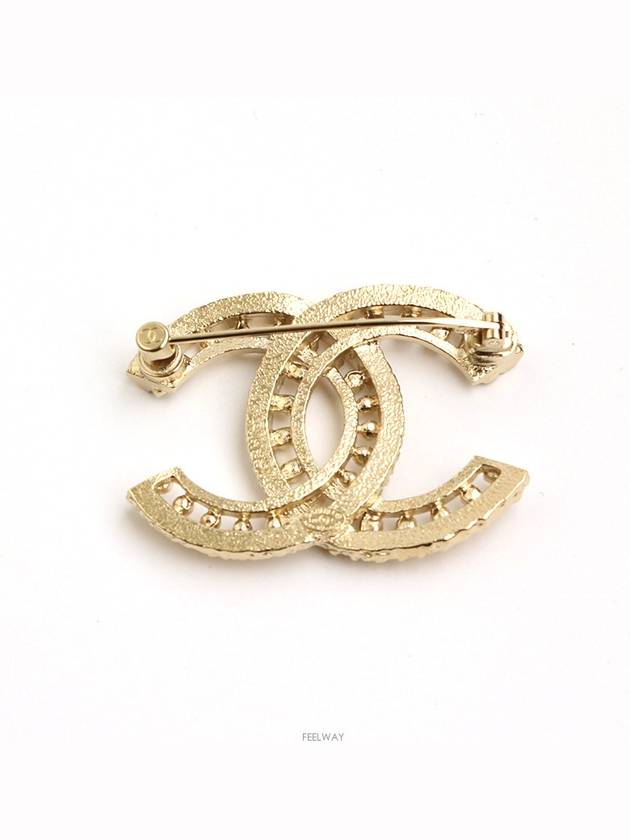 Women Brooches Pins - CHANEL - BALAAN 3