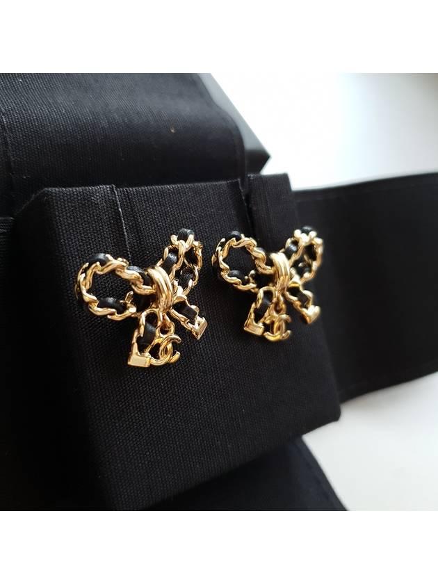 Ribbon CC drop earrings - CHANEL - BALAAN 2