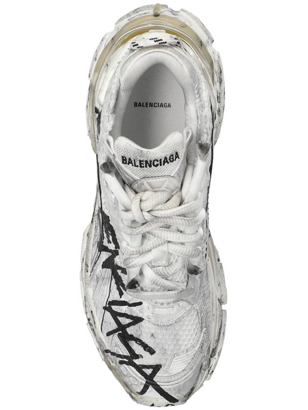 Runner Graffiti Low Top Sneakers White - BALENCIAGA - BALAAN 7