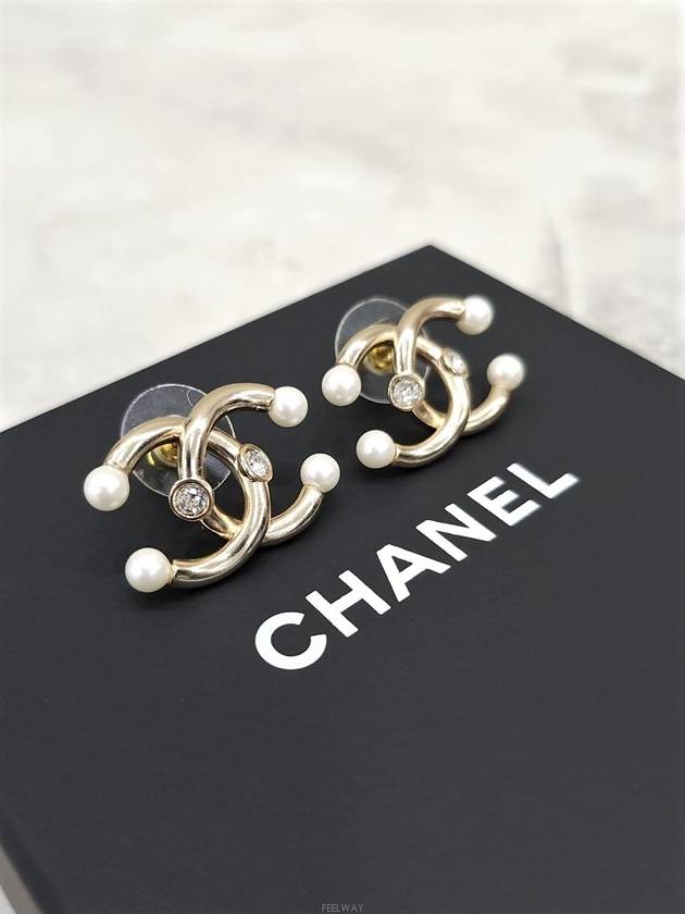 women earrings - CHANEL - BALAAN 2