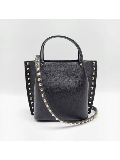 Rockstud Strap Tote Bag Black - VALENTINO - BALAAN 2