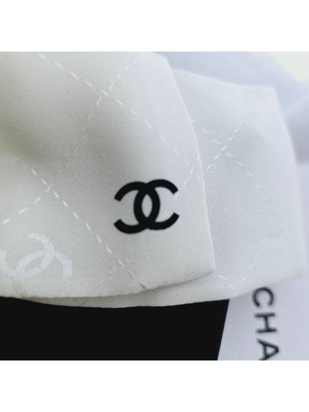 CC logo ribbon hair scrunchie silk scrunch tripe band tie white ivory AAA374 - CHANEL - BALAAN 5