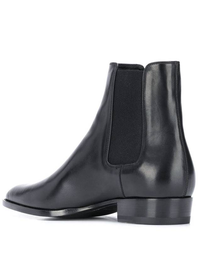 Classic Wyatt Chelsea Boots Black - SAINT LAURENT - BALAAN 4