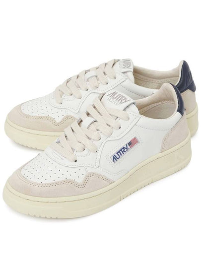 Women's Leather Suede Medalist Low Top Sneakers White Blue - AUTRY - BALAAN 2