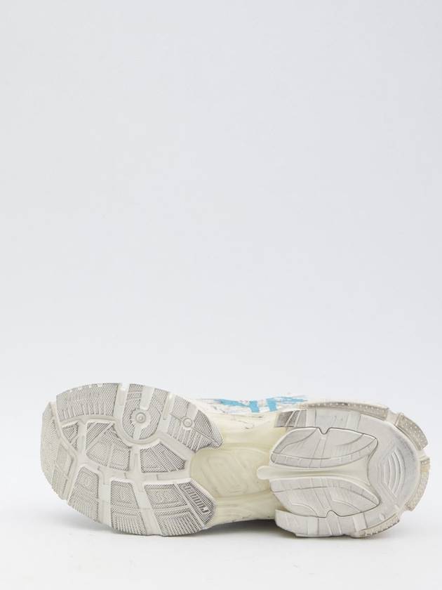 Runner Graffiti Low Top Sneakers White - BALENCIAGA - BALAAN 5