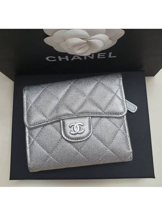 Classic snap half wallet back zipper silver pearl lambskin 31st unit France AP0231 - CHANEL - BALAAN 2