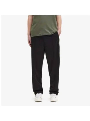 Fred Perry Sport Tape Detail Track Pants Black AFPM2437176 102 - FRED PERRY - BALAAN 1