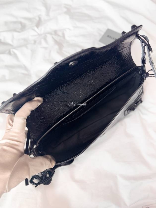 Small Le Cagole Shoulder Bag Black - BALENCIAGA - BALAAN 8