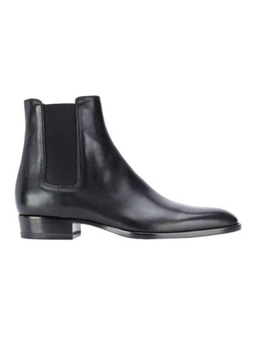 Classic Wyatt Chelsea Boots Black - SAINT LAURENT - BALAAN.