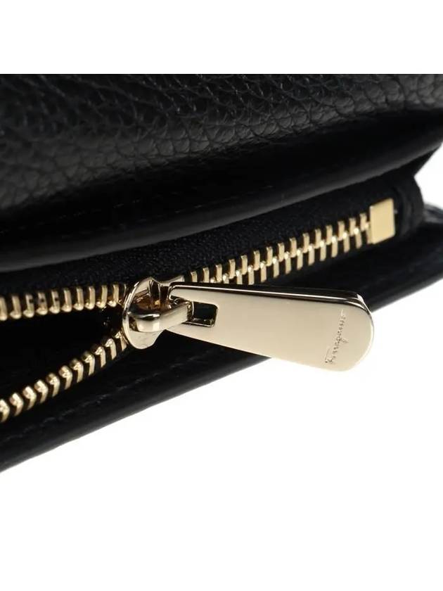 Gancini Logo Half Wallet Black - SALVATORE FERRAGAMO - BALAAN 10