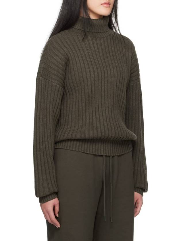 Women s Logo Patch Ribbed Turtleneck Green 192SP245290FW - FEAR OF GOD ESSENTIALS - BALAAN 2