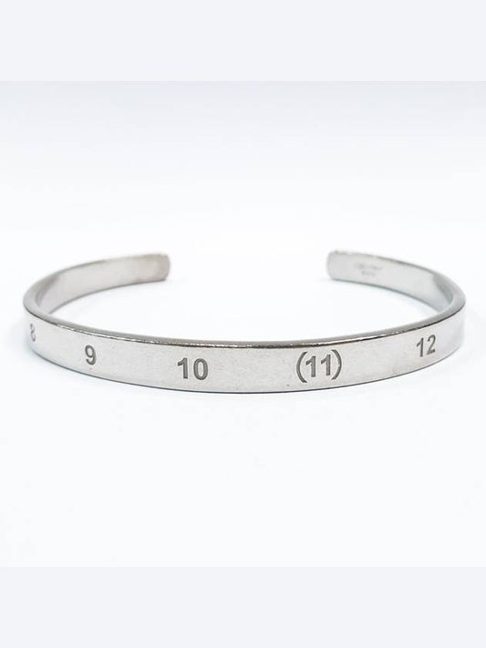 Number Slim Curve Bracelet Silver - MAISON MARGIELA - BALAAN.