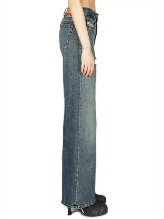 1978 D-Akemi Mid-Rise Bootcut Jeans Blue - DIESEL - BALAAN 4