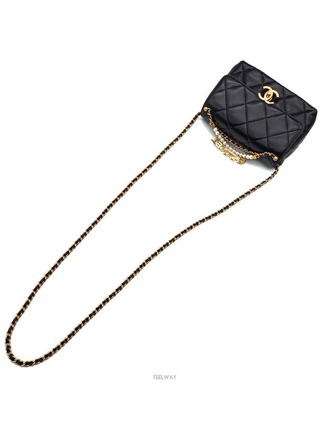 Pearl logo decorated flap bag AS4986 L391696 - CHANEL - BALAAN 4