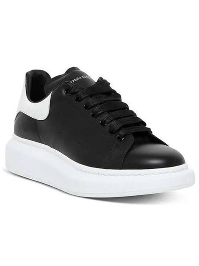 Oversized Leather Tab Low Top Sneakers Black - ALEXANDER MCQUEEN - BALAAN 2