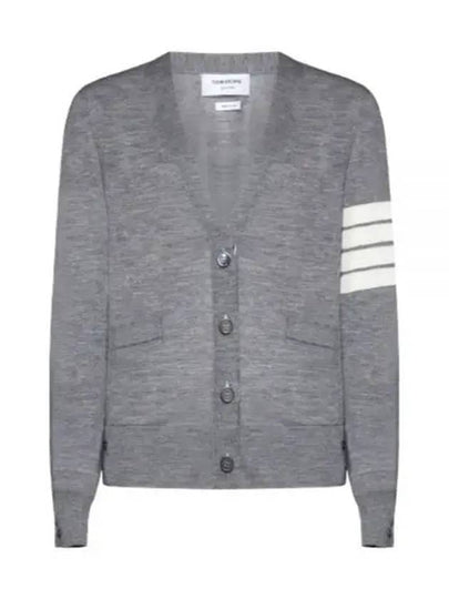 Sustainable Fine Merino Wool 4-Bar Relaxed Fit V-Neck Cardigan Light Grey - THOM BROWNE - BALAAN 2