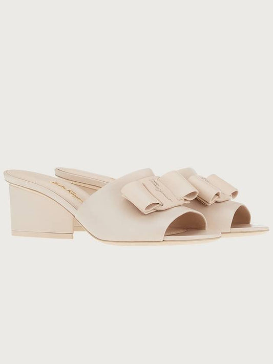 FERRAGAMO VALERY Viva Sandals 749544 Bone Beige - SALVATORE FERRAGAMO - BALAAN 1