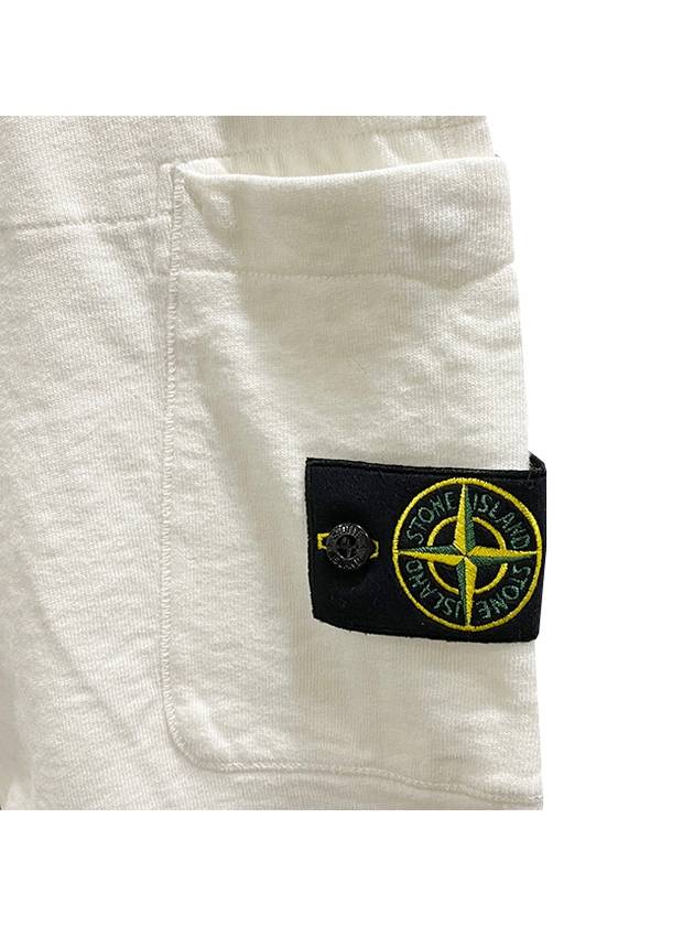 Men's OLD Treatment Logo Patch Cargo Bermuda Shorts White - STONE ISLAND - BALAAN 4