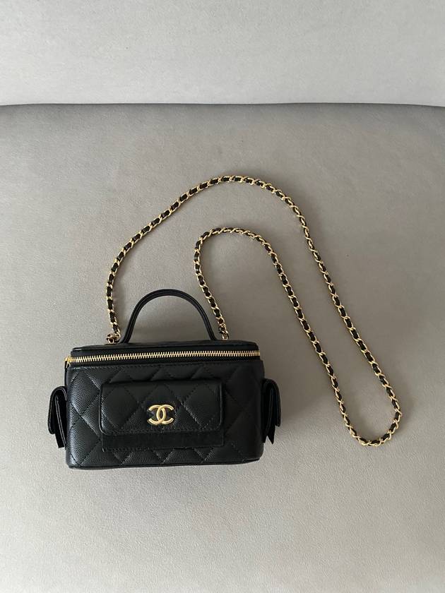 Chain Cosmetic Case Grained Shiny Calfskin Gold Metal Black - CHANEL - BALAAN 11