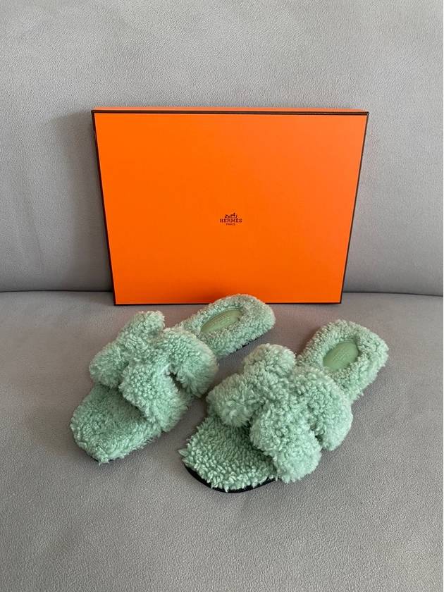 Oran Shearing Sandals Vert Deau - HERMES - BALAAN 10