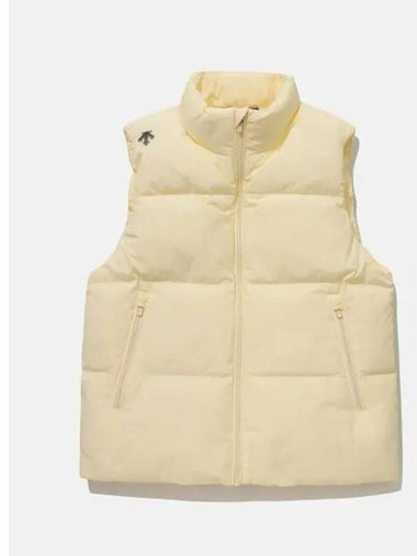 Seunghyeop Lee wearing Essential Puffer Down Vest Yellow SP323UDV91 - DESCENTE - BALAAN 1