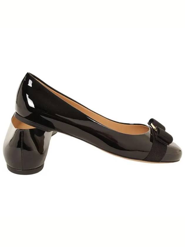 Women’s Varina Bellet Flats Black - SALVATORE FERRAGAMO - BALAAN 5