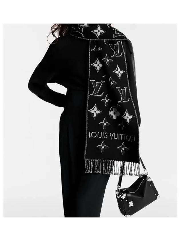 LV Essential Monogram Shine Wool Scarf Black - LOUIS VUITTON - BALAAN 3