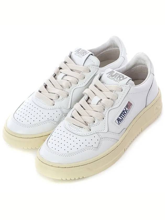 Medalist Leather Low Top Sneakers White - AUTRY - BALAAN 2