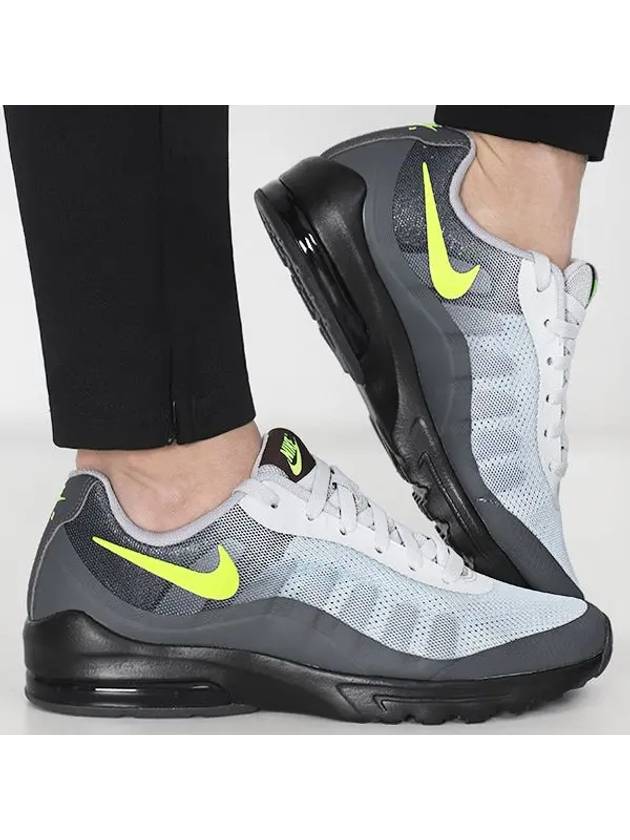 Air Max Invigor Low Top Sneakers Grey - NIKE - BALAAN 2