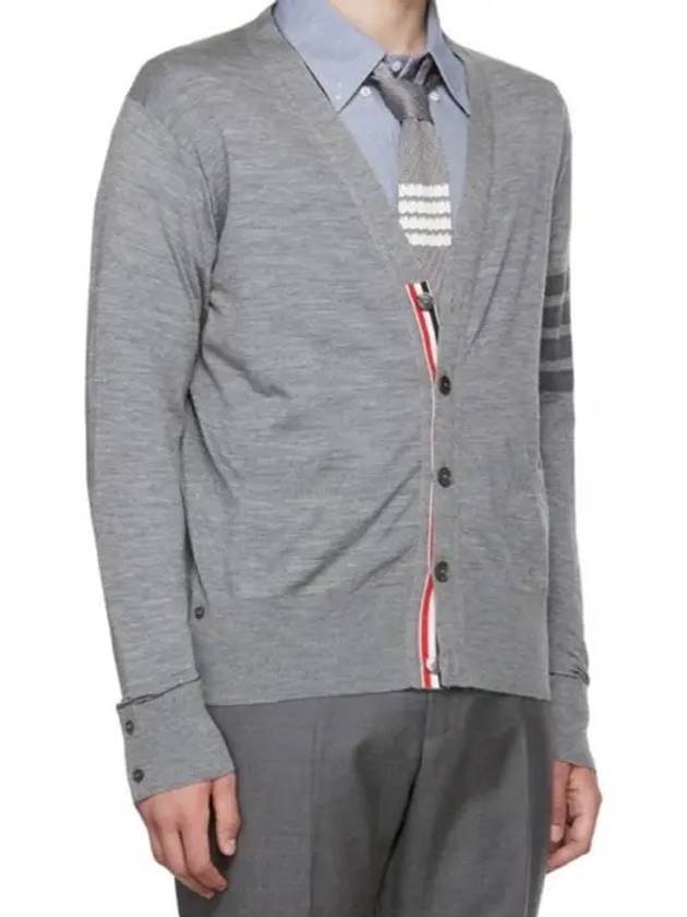 4-Bar Stripe Sustainable Merino Wool Cardigan Grey - THOM BROWNE - BALAAN 3