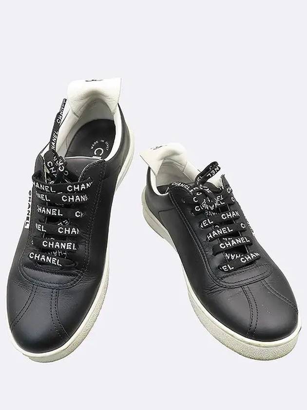 G34085 Cruise Collection Black Color Leather Women s Canvas Sneakers Size 35 - CHANEL - BALAAN 2