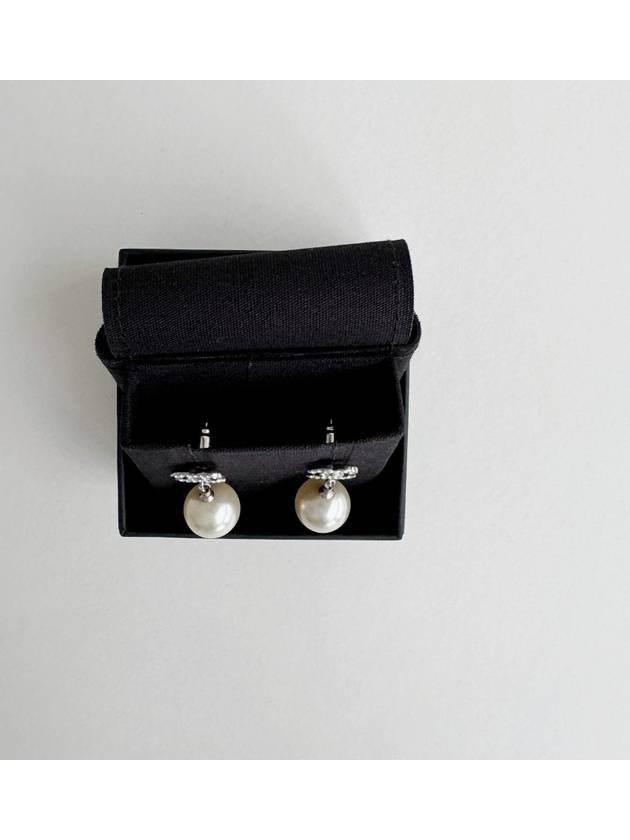 Metal Glass Strass Pearly White Earrings Silver - CHANEL - BALAAN 7