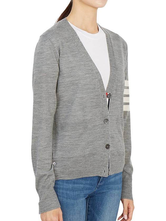 Sustainable Fine Merino Wool 4-Bar Relaxed Fit V-Neck Cardigan Light Grey - THOM BROWNE - BALAAN 5