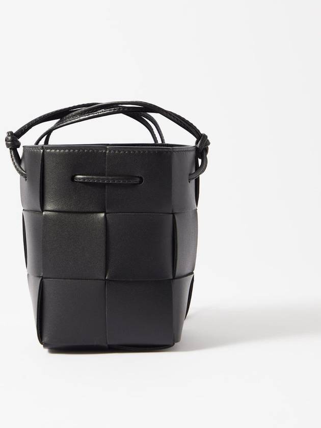 Intrecciato Cassette Small Bucket Bag Black - BOTTEGA VENETA - BALAAN 4