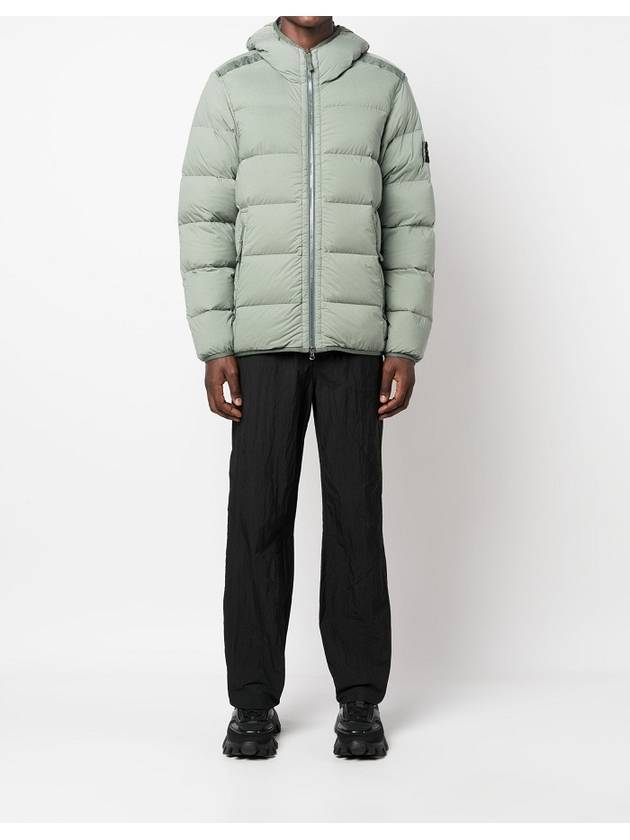 Seamless Logo Nylon Hooded Down Jacket Sage Green - STONE ISLAND - BALAAN 6