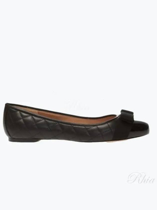 Varina Quilting Leather Ballet Flat Black - SALVATORE FERRAGAMO - BALAAN 2